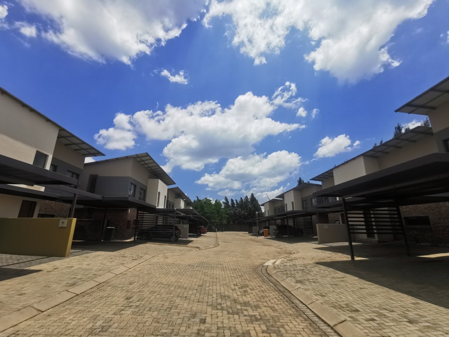 To Let 3 Bedroom Property for Rent in Mooivallei Park North West